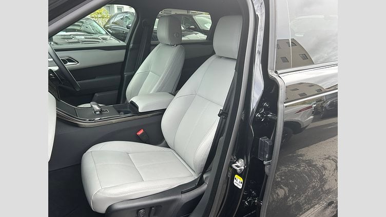 2024 認定中古車 Land Rover Range Rover Velar サントリーニブラック D200（ディーゼル） Dynamic SE