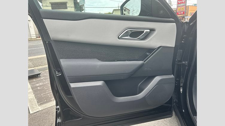 2024 認定中古車 Land Rover Range Rover Velar サントリーニブラック D200（ディーゼル） Dynamic SE