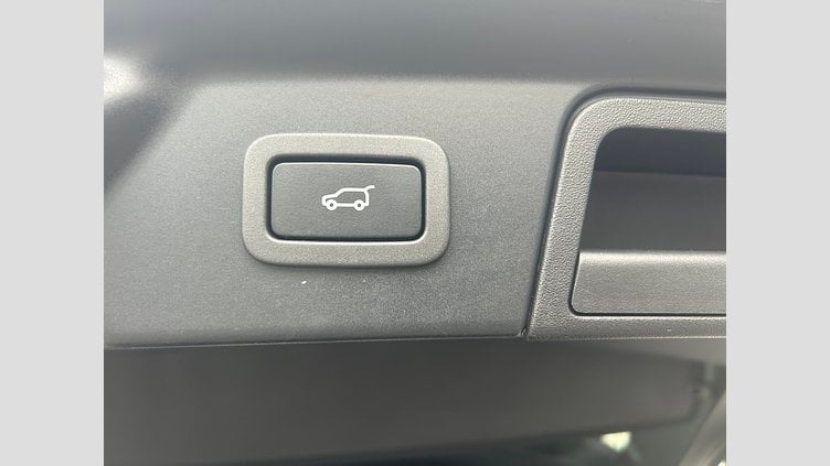 2020 認定中古車 Land Rover Range Rover Velar サントリーニブラック D180 R-DYNAMIC SE