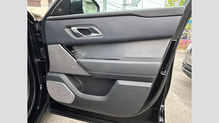 2020 認定中古車 Land Rover Range Rover Velar サントリーニブラック D180 R-DYNAMIC SE
