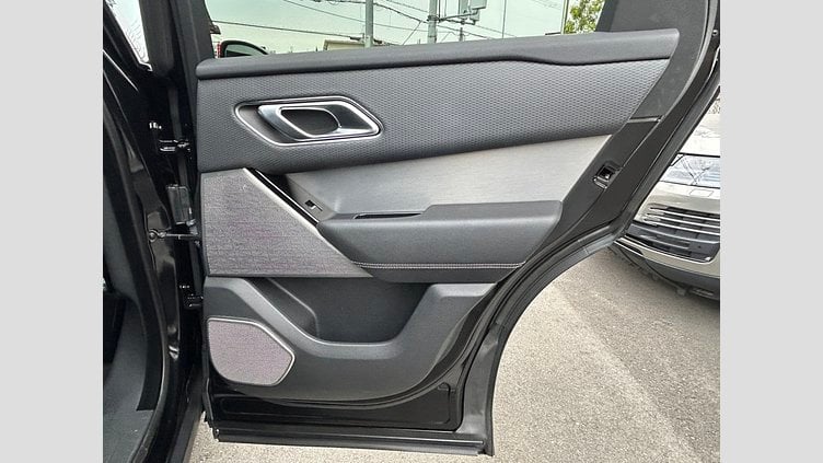 2020 認定中古車 Land Rover Range Rover Velar サントリーニブラック D180 R-DYNAMIC SE