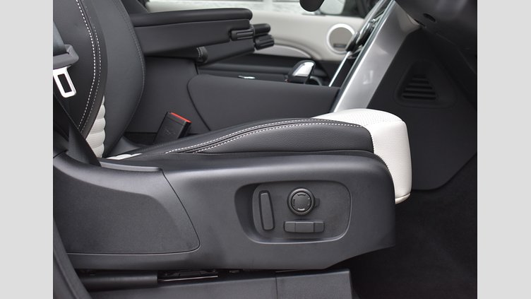 2024 認定中古車 Land Rover Discovery ランタオブロンズ D300マイルドハイブリッド（ディーゼル） スタンダードホイールベース Dynamic SE
