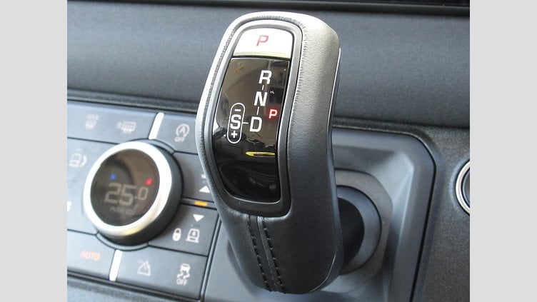 2023 認定中古車 Land Rover Defender 110 ランタオブロンズ P300 AWD（AT） SE