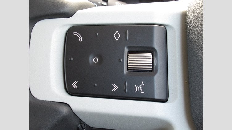 2023 認定中古車 Land Rover Defender 110 ランタオブロンズ P300 AWD（AT） SE