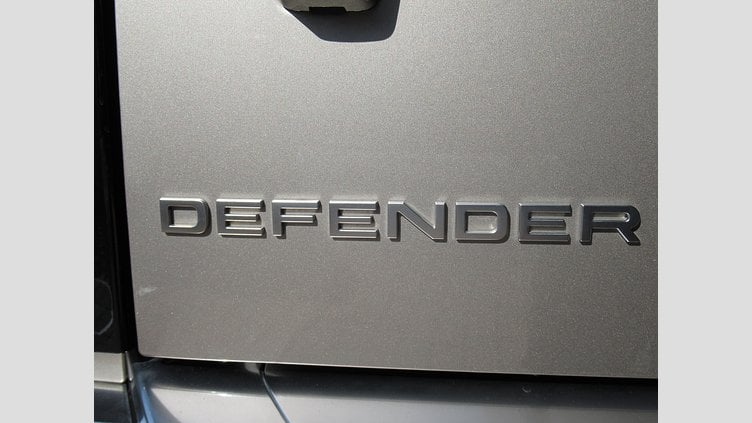 2023 認定中古車 Land Rover Defender 110 ランタオブロンズ P300 AWD（AT） SE
