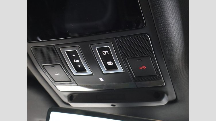2024 認定中古車 Land Rover Defender 90 サントリーニブラック P525 AWD (AT) V8