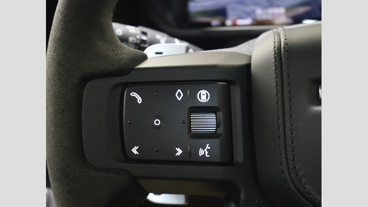 2024 認定中古車 Land Rover Defender 90 サントリーニブラック P525 AWD (AT) V8