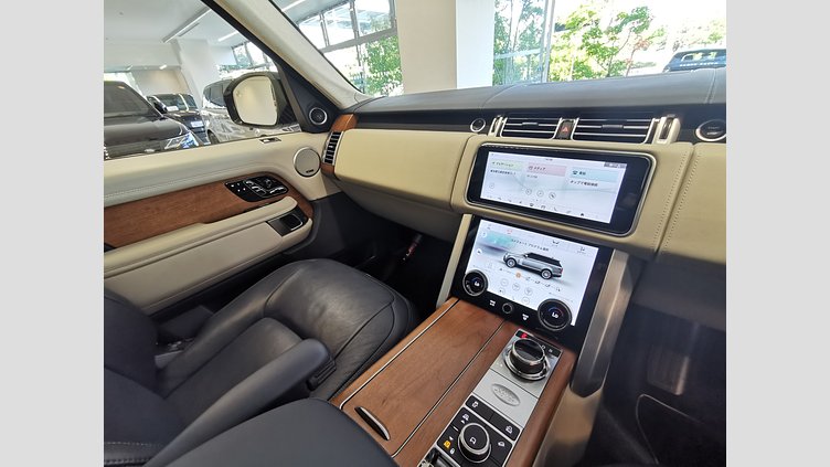 2018 認定中古車 Land Rover Range Rover Fuji White 3.0 V6 Dsl Mono Turbo Std Flow AUTOBIOGURAPHY