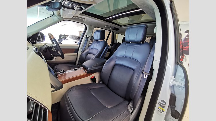 2018 認定中古車 Land Rover Range Rover Fuji White 3.0 V6 Dsl Mono Turbo Std Flow AUTOBIOGURAPHY