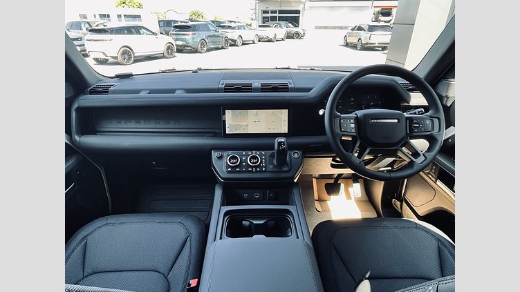 2024 認定中古車 Land Rover Defender 90 フジホワイト D300 AWD（AT） X-DYNAMIC SE