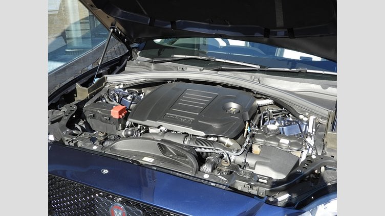 2020 認定中古車 Jaguar F-Pace Portofino Blue 2.0L I4 Pet Mid DOHC AJ200 P250 R-Sport
