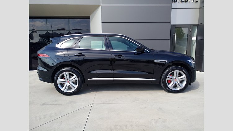 2022 Approved/Jazdené Jaguar F-Pace Santorini Black F-Pace 2.0D I4 MHEV 204PS AWD Auto R-Dynamic S