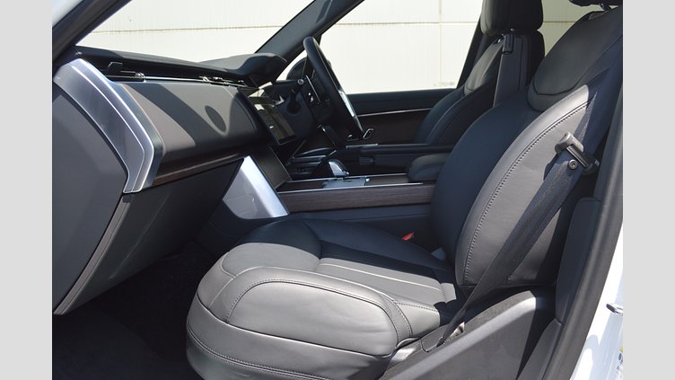 2025 認定中古車 Land Rover Range Rover フジホワイト P550 AWD PHEV（AT） スタンダードホイールベース HSE