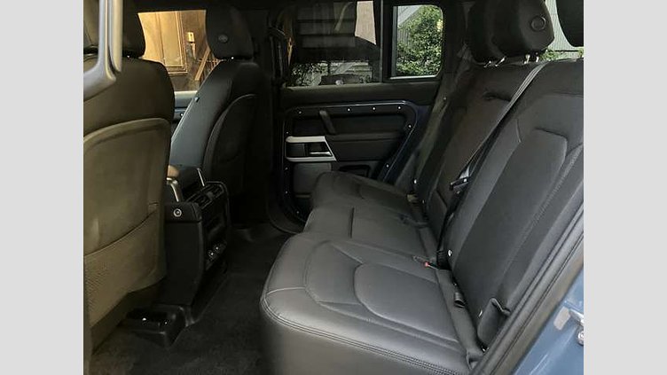 2024 認定中古車 Land Rover Defender 110 タスマンブルー D300 AWD（AT） S
