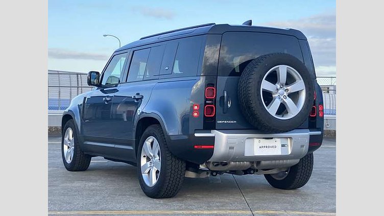 2024 認定中古車 Land Rover Defender 110 タスマンブルー D300 AWD（AT） S