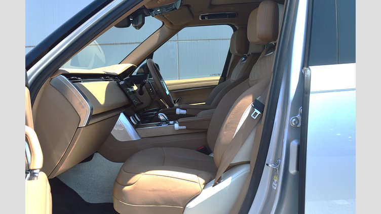 2023 認定中古車 Land Rover Range Rover ハクバシルバー P530 AWD（AT） スタンダードホイールベース SV