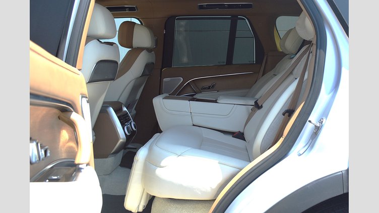 2023 認定中古車 Land Rover Range Rover ハクバシルバー P530 AWD（AT） スタンダードホイールベース SV
