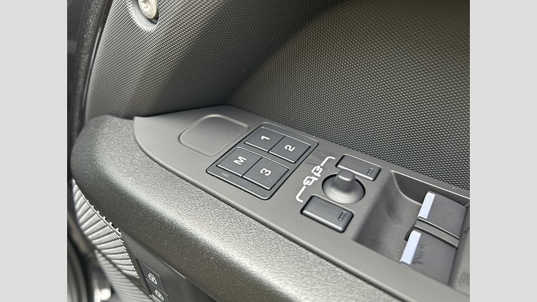 2023 認定中古車 Land Rover Defender 90 カルパチアングレイ P525 AWD (AT) V8