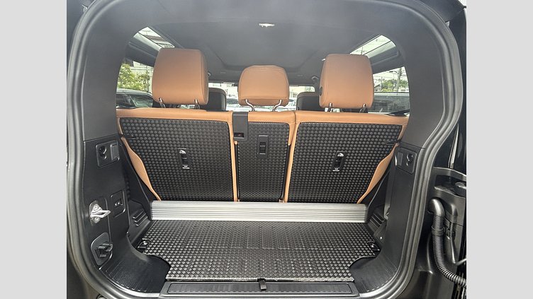 2023 認定中古車 Land Rover Defender 90 カルパチアングレイ P525 AWD (AT) V8
