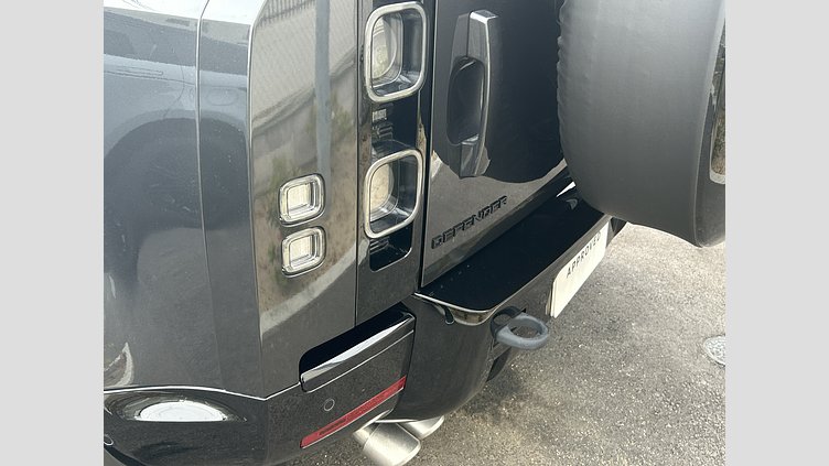 2023 認定中古車 Land Rover Defender 90 カルパチアングレイ P525 AWD (AT) V8