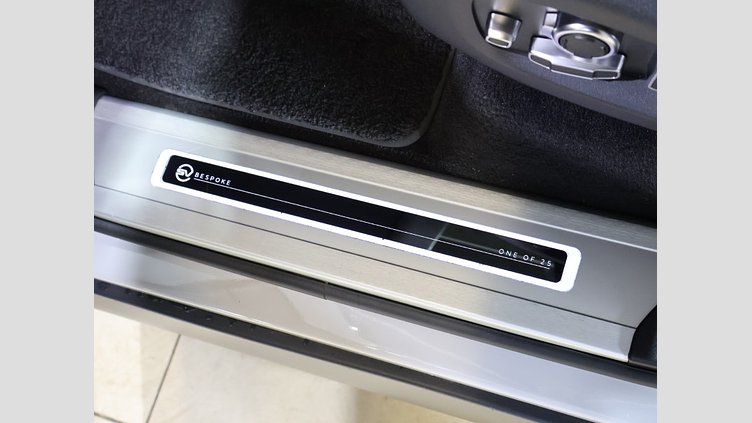 2022 認定中古車 Land Rover Range Rover Sport SVO Premium Palette Grey 5.0L V8スーパーチャージドガソリン 575PS SVR