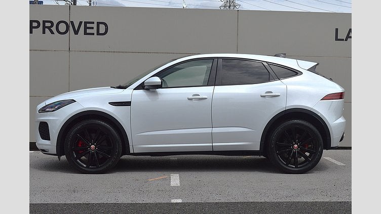 2020 認定中古車 Jaguar E-Pace ユーロンホワイト D180 オートマチック全輪駆動 CHEQUERED FLAG