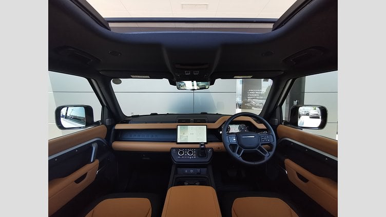2024 認定中古車 Land Rover Defender 90 ハクバシルバー D300 AWD（AT） X-DYNAMIC HSE