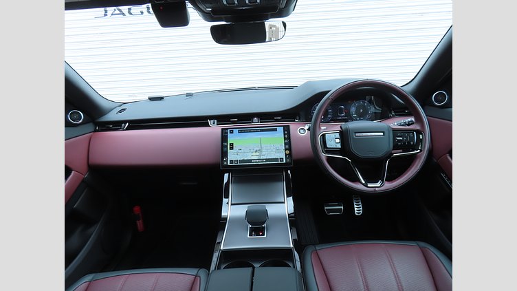 2024 認定中古車 Land Rover Range Rover Evoque サントリーニブラック P300eプラグインハイブリッド（ガソリン） スタンダードホイールベース DYNAMIC HSE