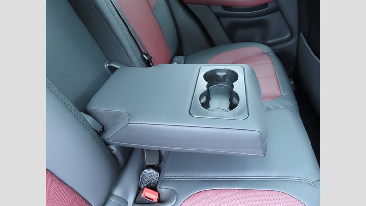 2024 認定中古車 Land Rover Range Rover Evoque サントリーニブラック P300eプラグインハイブリッド（ガソリン） スタンダードホイールベース DYNAMIC HSE