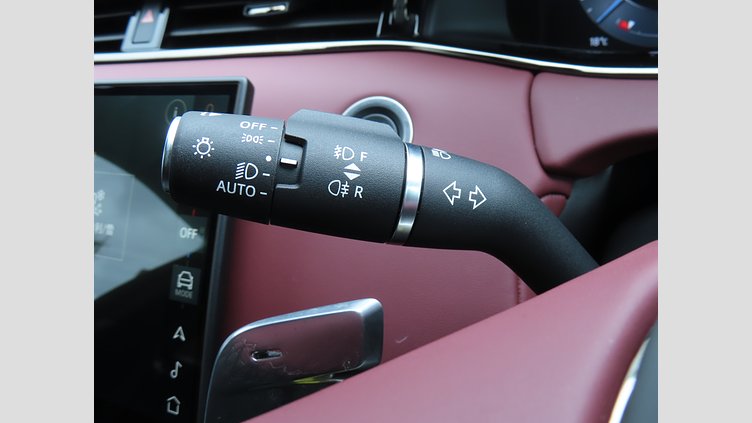 2024 認定中古車 Land Rover Range Rover Evoque サントリーニブラック P300eプラグインハイブリッド（ガソリン） スタンダードホイールベース DYNAMIC HSE