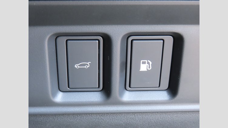 2024 認定中古車 Land Rover Range Rover Evoque サントリーニブラック P300eプラグインハイブリッド（ガソリン） スタンダードホイールベース DYNAMIC HSE