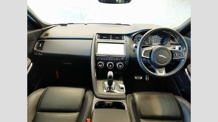 2019 認定中古車 Jaguar E-Pace ユーロンホワイト P200 オートマチック全輪駆動 R-DYNAMIC S