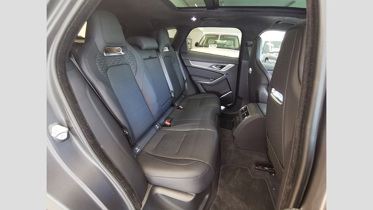 2024 認定中古車 Jaguar F-Pace アイガーグレイ P550 AWD（オートマチック） SVR