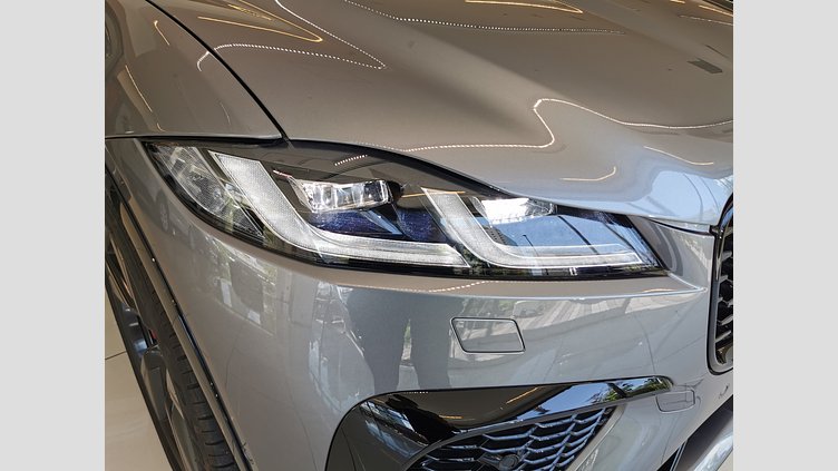 2024 認定中古車 Jaguar F-Pace アイガーグレイ P550 AWD（オートマチック） SVR