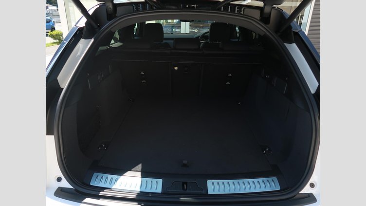 2025 認定中古車 Land Rover Range Rover Velar オストゥーニパールホワイト D200マイルドハイブリッド（ディーゼル） スタンダードホイールベース Dynamic SE