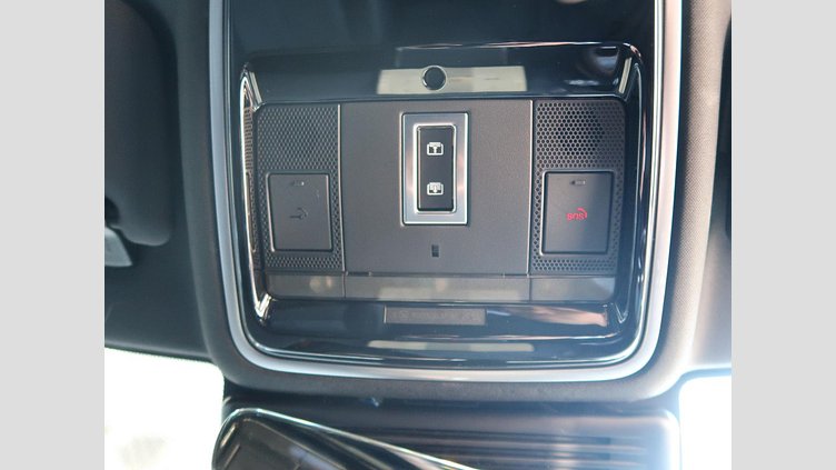 2025 認定中古車 Land Rover Range Rover Velar オストゥーニパールホワイト D200マイルドハイブリッド（ディーゼル） スタンダードホイールベース Dynamic SE