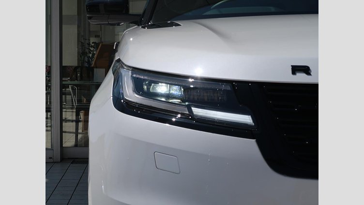 2025 認定中古車 Land Rover Range Rover Velar オストゥーニパールホワイト D200マイルドハイブリッド（ディーゼル） スタンダードホイールベース Dynamic SE