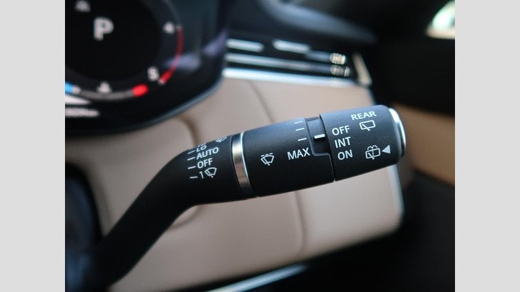 2024 認定中古車 Land Rover Range Rover Sport カルパチアングレイ D300マイルドハイブリッド スタンダードホイールベース Dynamic SE