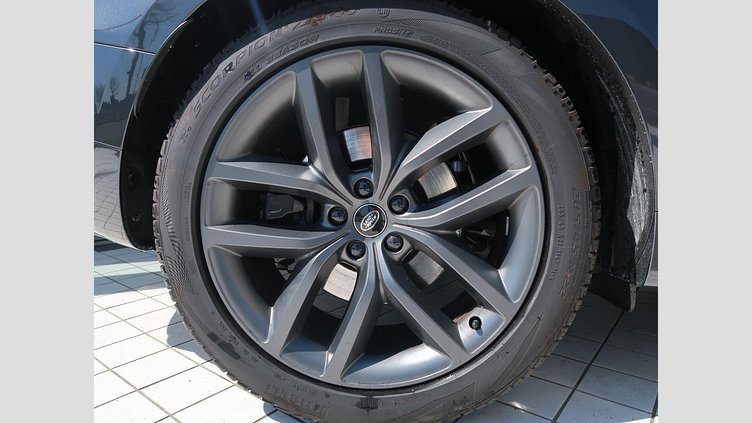 2024 認定中古車 Land Rover Range Rover Sport カルパチアングレイ D300マイルドハイブリッド スタンダードホイールベース Dynamic SE