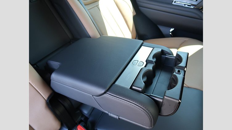 2024 認定中古車 Land Rover Range Rover Sport カルパチアングレイ D300マイルドハイブリッド スタンダードホイールベース Dynamic SE