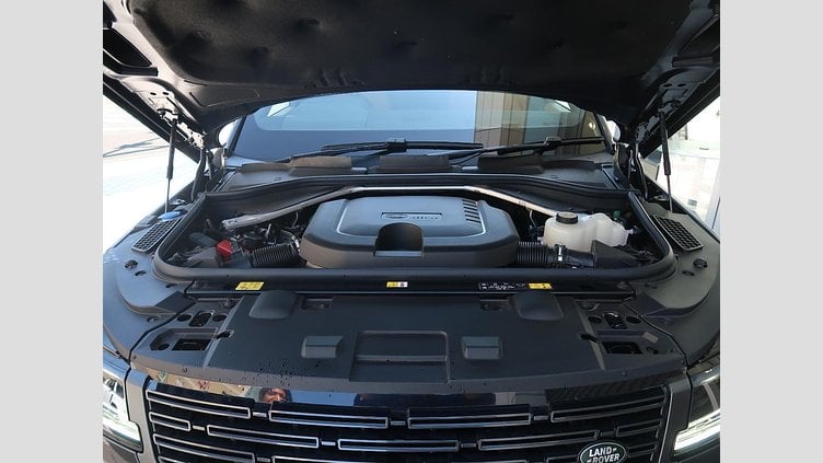 2024 認定中古車 Land Rover Range Rover Sport カルパチアングレイ D300マイルドハイブリッド スタンダードホイールベース Dynamic SE