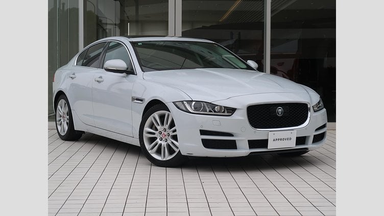 2016 認定中古車 Jaguar XE Yulong White 水冷直列4気筒 DOHC
ターボチャージャー プレステージ