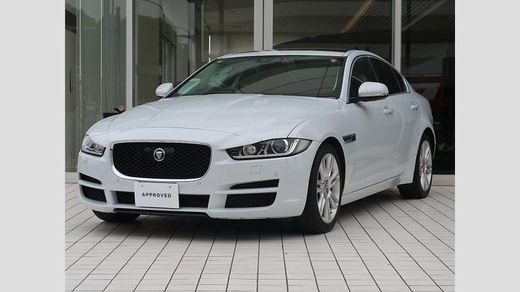 2016 認定中古車 Jaguar XE Yulong White 水冷直列4気筒 DOHC
ターボチャージャー プレステージ