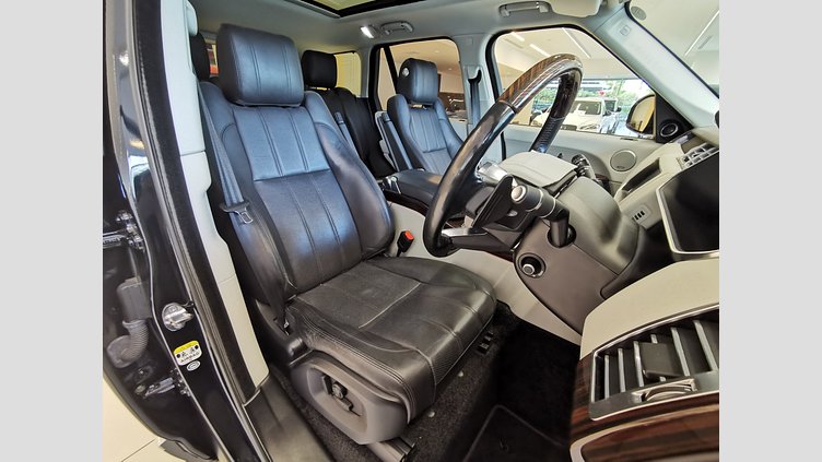 2017 認定中古車 Land Rover Range Rover Farallon Pearl Black 3.0 litre V6 Supercharged Petrol ヴォーグ