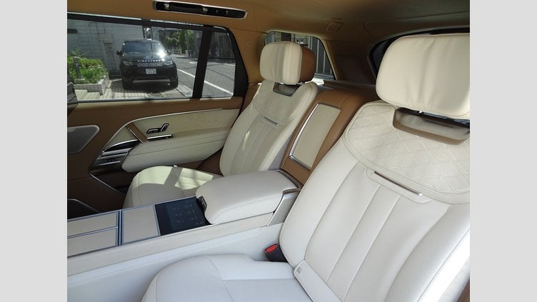 2023 認定中古車 Land Rover Range Rover オストゥーニパールホワイト P530 AWD（AT） ロングホイールベース SV