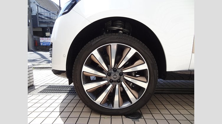 2023 認定中古車 Land Rover Range Rover オストゥーニパールホワイト P530 AWD（AT） ロングホイールベース SV
