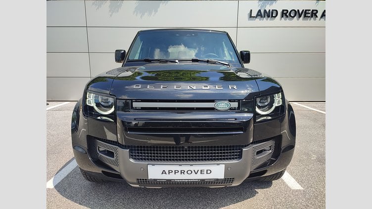 2025 Approved/Jazdené Land Rover Defender 130 Santorini Black 4x4 5.0 V8 P500 A/T AWD
