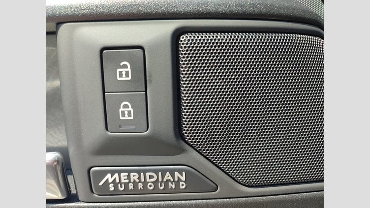 2025 Approved/Jazdené Land Rover Defender 130 Santorini Black 4x4 5.0 V8 P500 A/T AWD