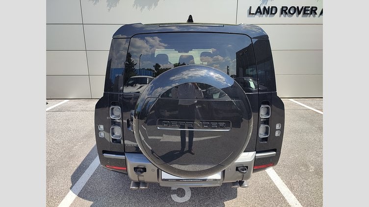 2025 Approved/Jazdené Land Rover Defender 130 Santorini Black 4x4 5.0 V8 P500 A/T AWD