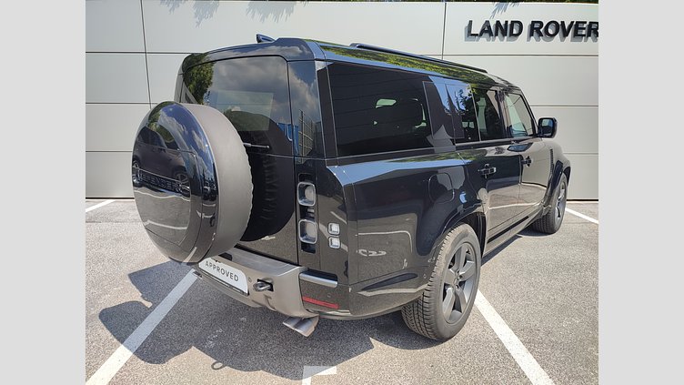 2025 Approved/Jazdené Land Rover Defender 130 Santorini Black 4x4 5.0 V8 P500 A/T AWD